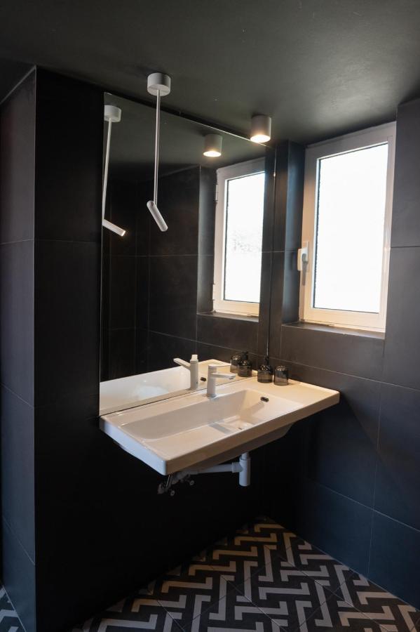 City'S Best-Kept Secret, Eclectic & Luxe Getaway Kalamata Esterno foto
